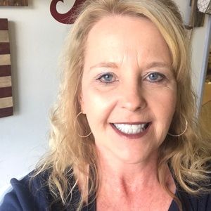 Meet your Posher, Cindy
